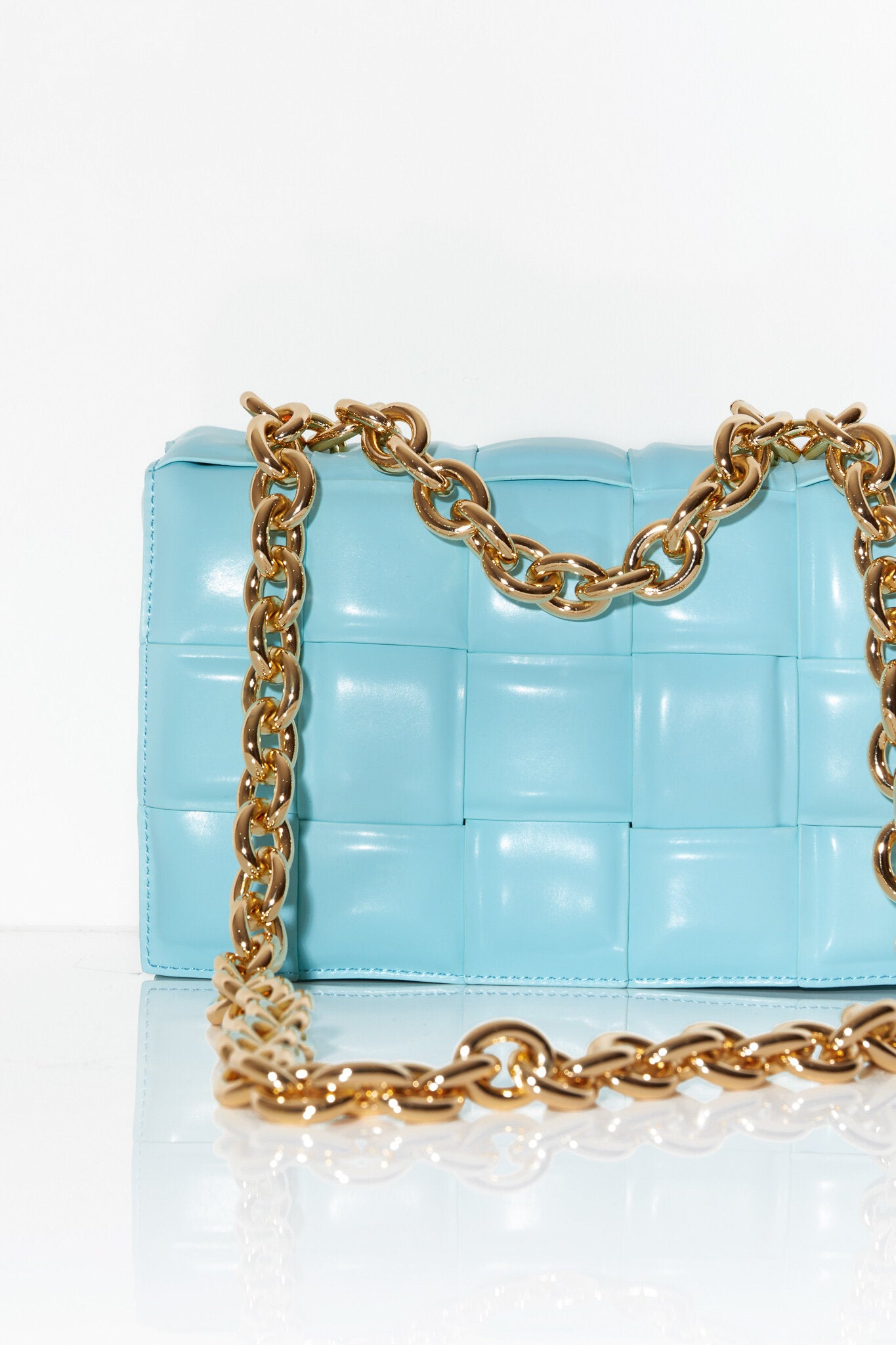 Quilted Shoulder Bag With Chunky Chain - Blue
